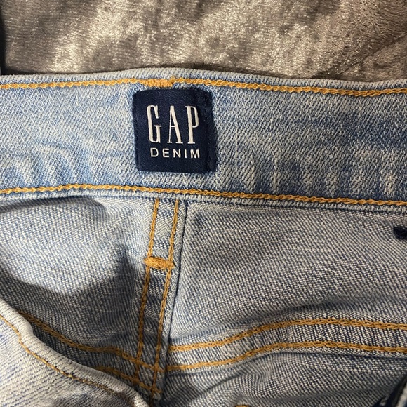 Gap Jeans - Picture 3 of 4